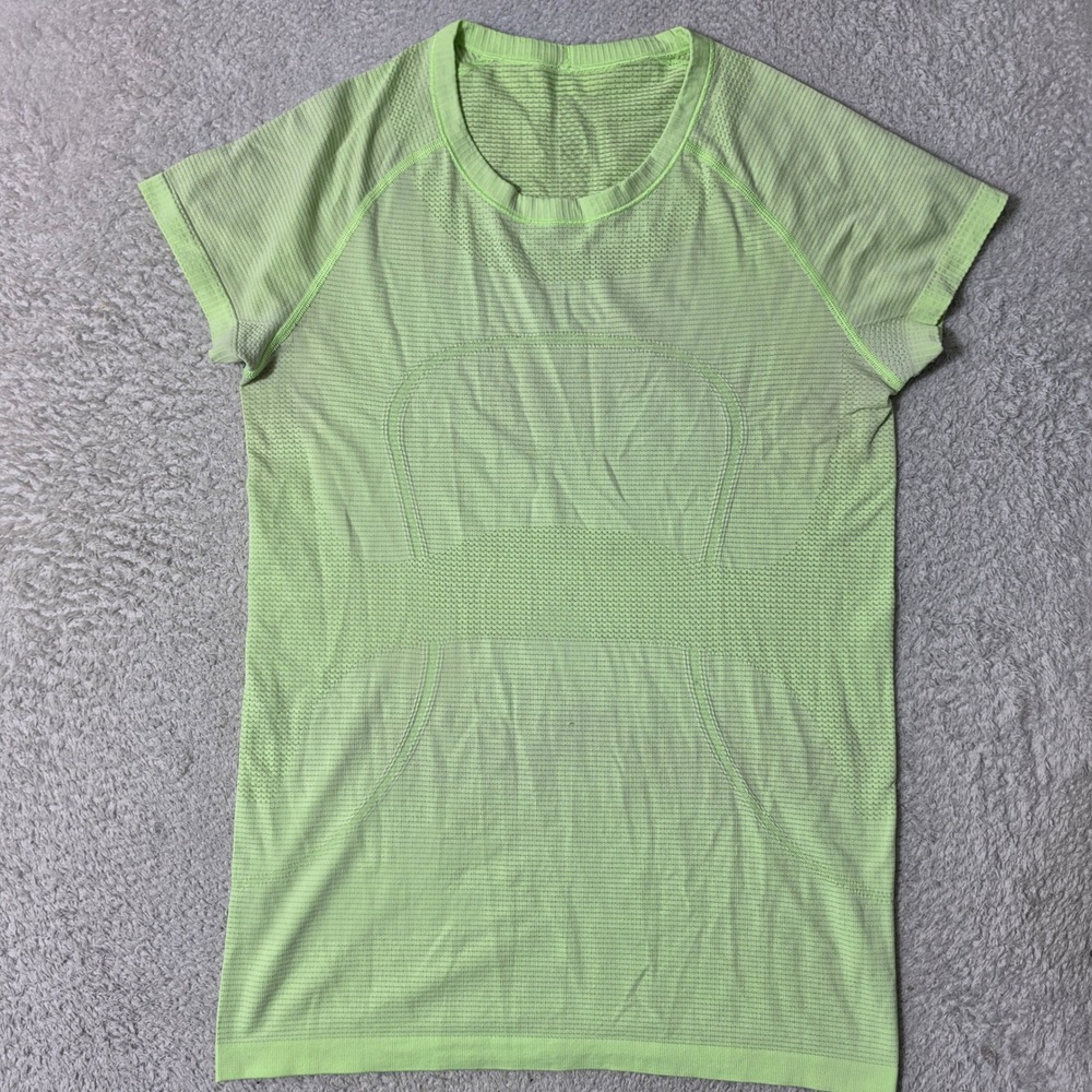 Lululemon Swiftly Tech Short Sleeve Women 10 Lime Green Stretch